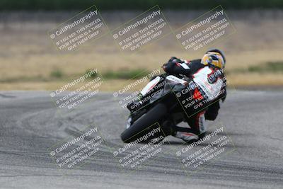 media/May-03-2025-CRA (Sat) [[22b18d099a]]/Races/Race 1/
